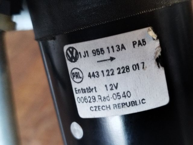 bontott SEAT LEON Első Ablaktörlő Szerkezet Motorral