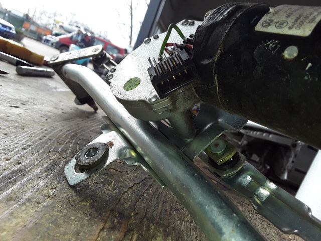 bontott SEAT LEON Első Ablaktörlő Szerkezet Motorral