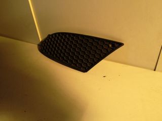 bontott SEAT LEON Első Lökhárító Bal Díszrács