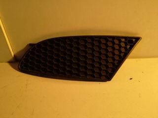 bontott SEAT LEON Első Lökhárító Bal Díszrács