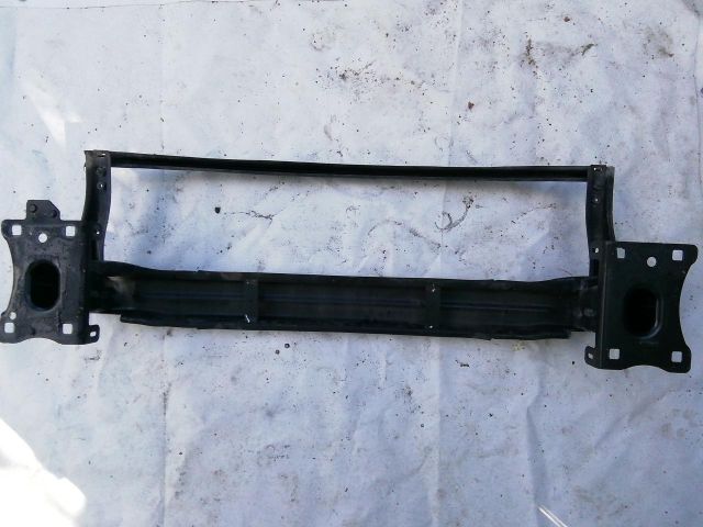 bontott SEAT LEON Első Lökhárító Merevítő (Fém)