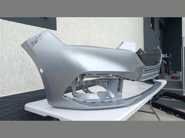 bontott SEAT LEON Első Lökhárító (Részeivel)