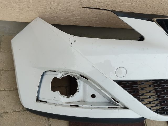 bontott SEAT LEON Első Lökhárító (Részeivel)