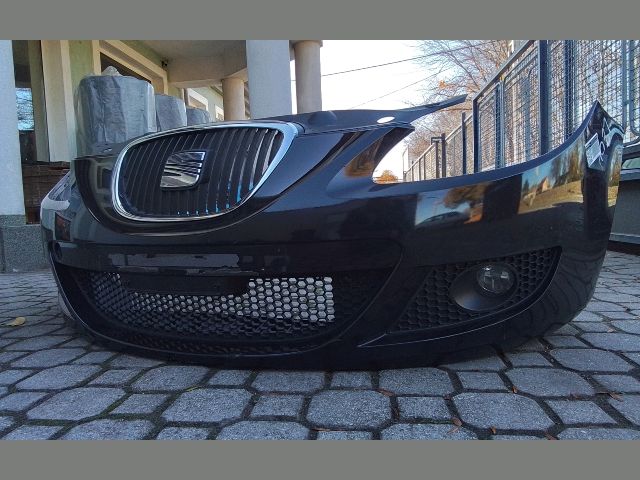 bontott SEAT LEON Első Lökhárító (Részeivel)