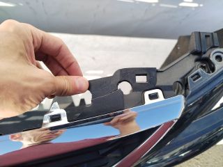 bontott SEAT LEON Első Lökhárító (Üresen)