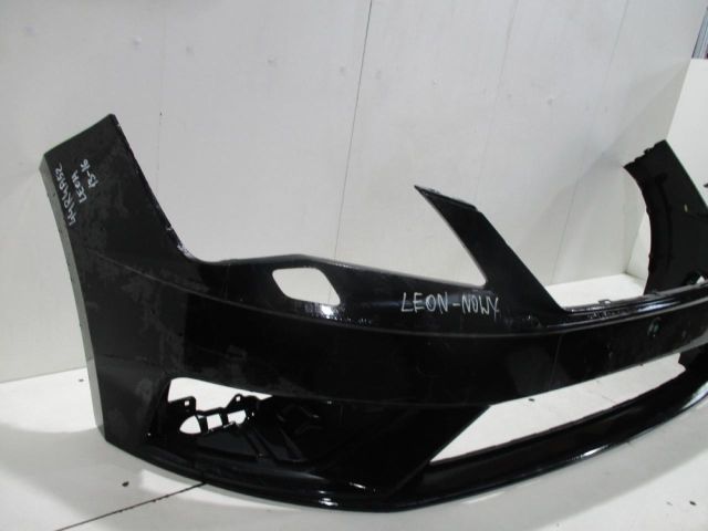 bontott SEAT LEON Első Lökhárító (Üresen)