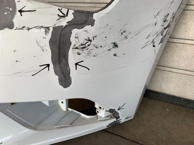 bontott SEAT LEON Első Lökhárító (Üresen)