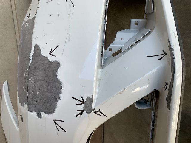 bontott SEAT LEON Első Lökhárító (Üresen)