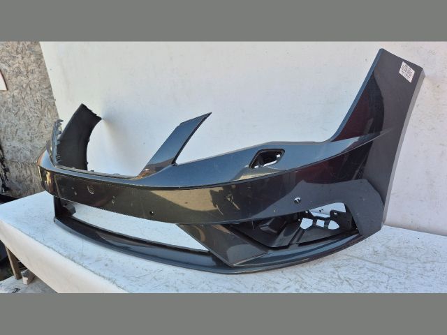 bontott SEAT LEON Első Lökhárító (Üresen)