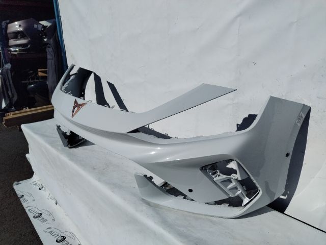 bontott SEAT LEON Első Lökhárító (Üresen)