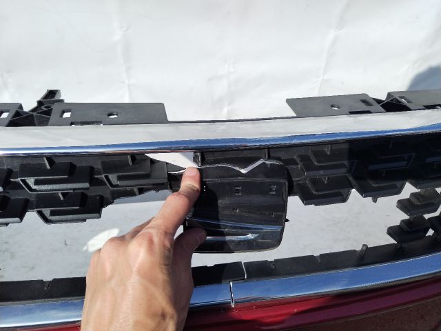 bontott SEAT LEON Első Lökhárító (Üresen)