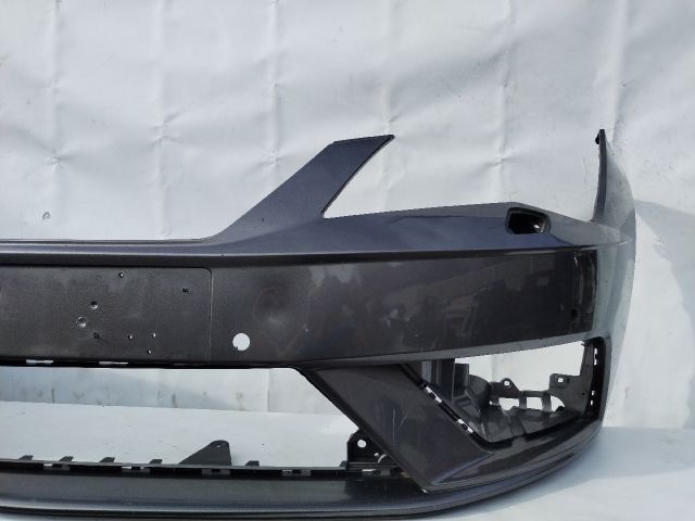 bontott SEAT LEON Első Lökhárító (Üresen)