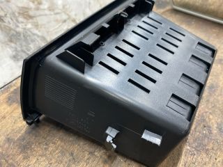 bontott SEAT LEON Első Tároló Rekesz