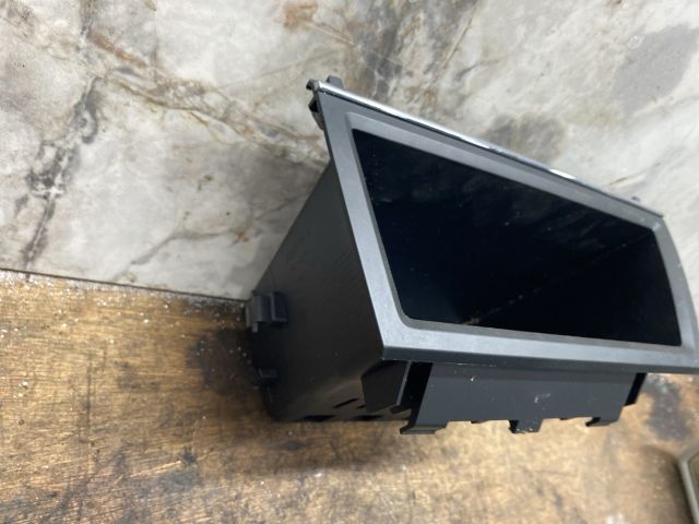 bontott SEAT LEON Első Tároló Rekesz