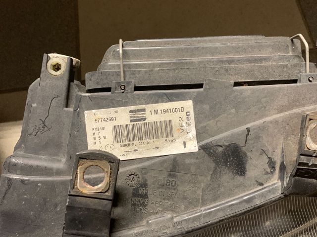 bontott SEAT LEON Fényszóró Pár