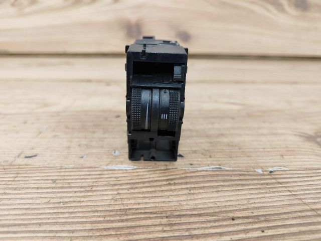 bontott SEAT LEON Fényszórómagasság Állító Kapcsoló