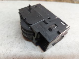 bontott SEAT LEON Fényszórómagasság Állító Kapcsoló