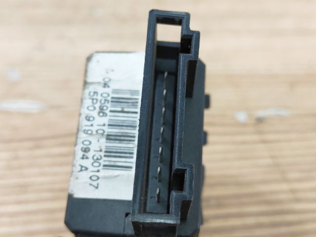 bontott SEAT LEON Fényszórómagasság Állító Kapcsoló