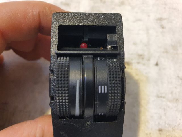 bontott SEAT LEON Fényszórómagasság Állító Kapcsoló