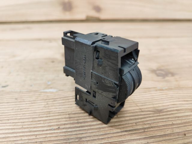 bontott SEAT LEON Fényszórómagasság Állító Kapcsoló