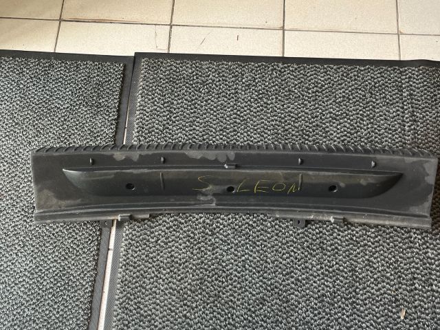 bontott SEAT LEON Hátfal Burkolat