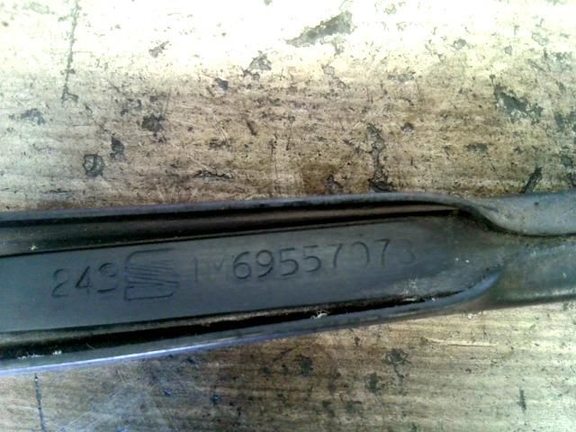bontott SEAT LEON Hátsó Ablaktörlő Kar