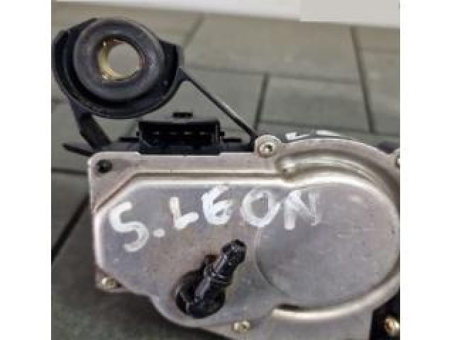 bontott SEAT LEON Hátsó Ablaktörlő Motor