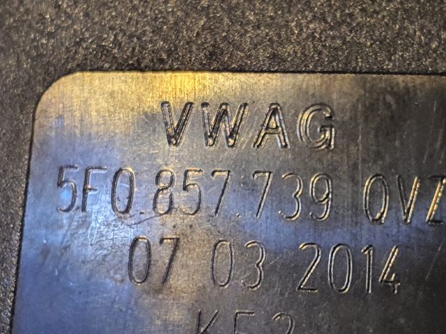 bontott SEAT LEON Hátsó középső Biztonsági Öv Csat