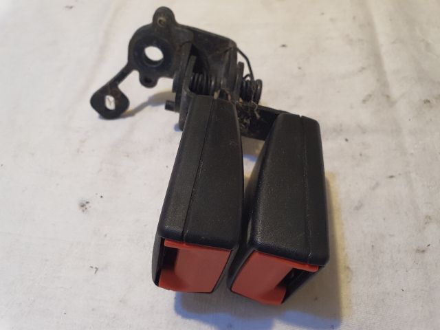 bontott SEAT LEON Hátsó középső Biztonsági Öv Csat