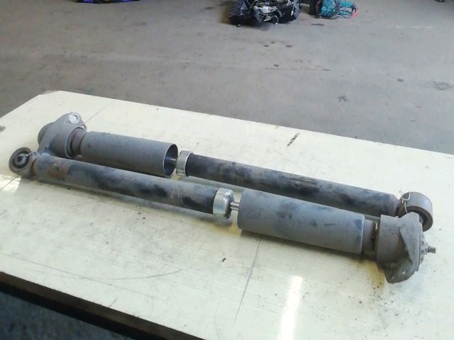 bontott SEAT LEON Hátsó Lengéscsillapító Pár