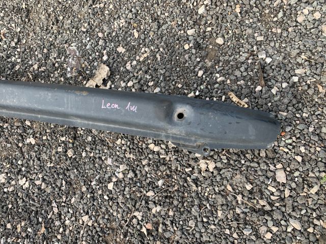 bontott SEAT LEON Hátsó Lökhárító Merevítő (Fém)