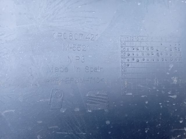 bontott SEAT LEON Hátsó Lökhárító (Részeivel)