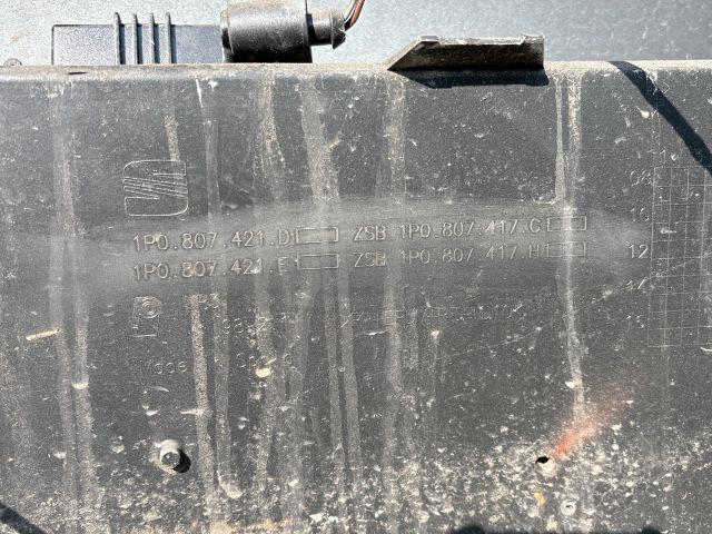 bontott SEAT LEON Hátsó Lökhárító (Részeivel)