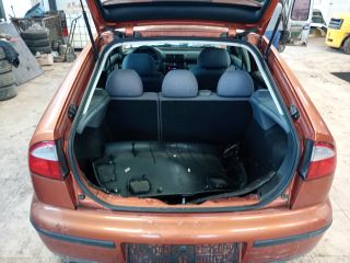 bontott SEAT LEON Hátsó Lökhárító (Üresen)