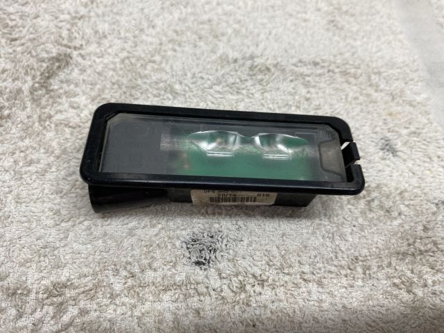 bontott SEAT LEON Hátsó Rendszámtábla Világítás