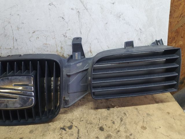 bontott SEAT LEON Hűtőrács