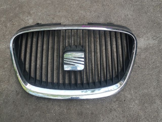 bontott SEAT LEON Hűtőrács