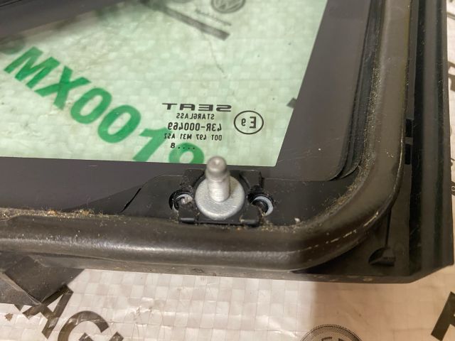 bontott SEAT LEON Jobb A Oszlop Oldalablak Üveg