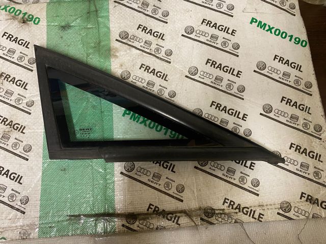 bontott SEAT LEON Jobb A Oszlop Oldalablak Üveg