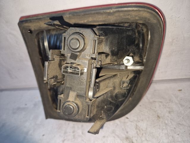 bontott SEAT LEON Jobb Belső Hátsó Lámpa