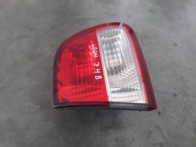 bontott SEAT LEON Jobb Belső Hátsó Lámpa