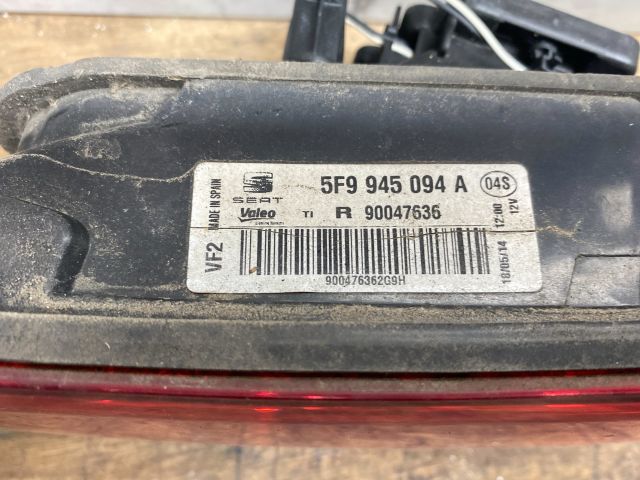 bontott SEAT LEON Jobb Belső Hátsó Lámpa