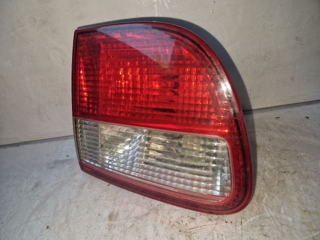 bontott SEAT LEON Jobb Belső Hátsó Lámpa