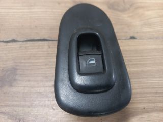 bontott SEAT LEON Jobb első Ablakemelő Kapcsoló