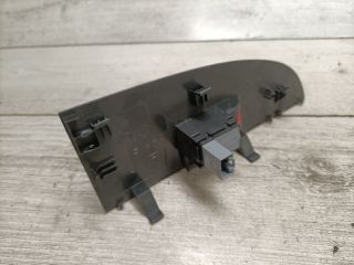 bontott SEAT LEON Jobb első Ablakemelő Kapcsoló