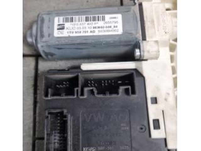 bontott SEAT LEON Jobb első Ablakemelő Motor