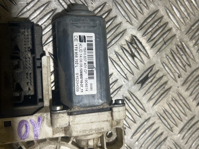 bontott SEAT LEON Jobb első Ablakemelő Motor