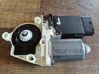 bontott SEAT LEON Jobb első Ablakemelő Motor