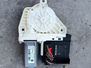 bontott SEAT LEON Jobb első Ablakemelő Motor