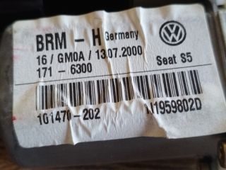 bontott SEAT LEON Jobb első Ablakemelő Motor